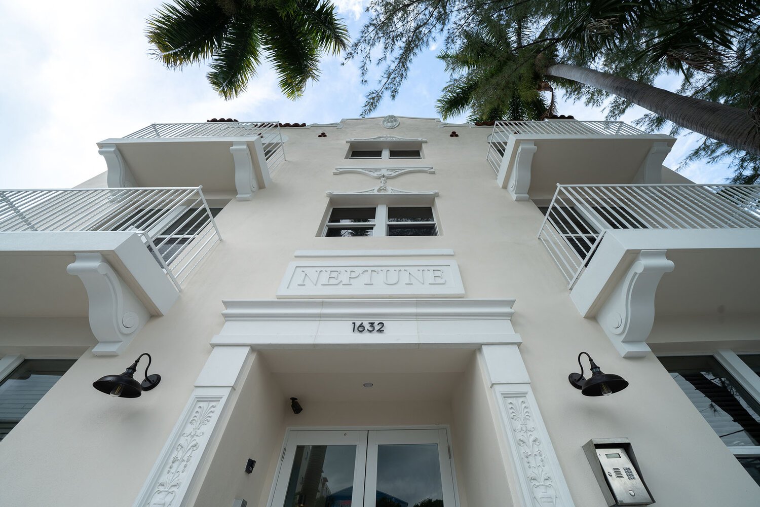 Neptune Apartments 1