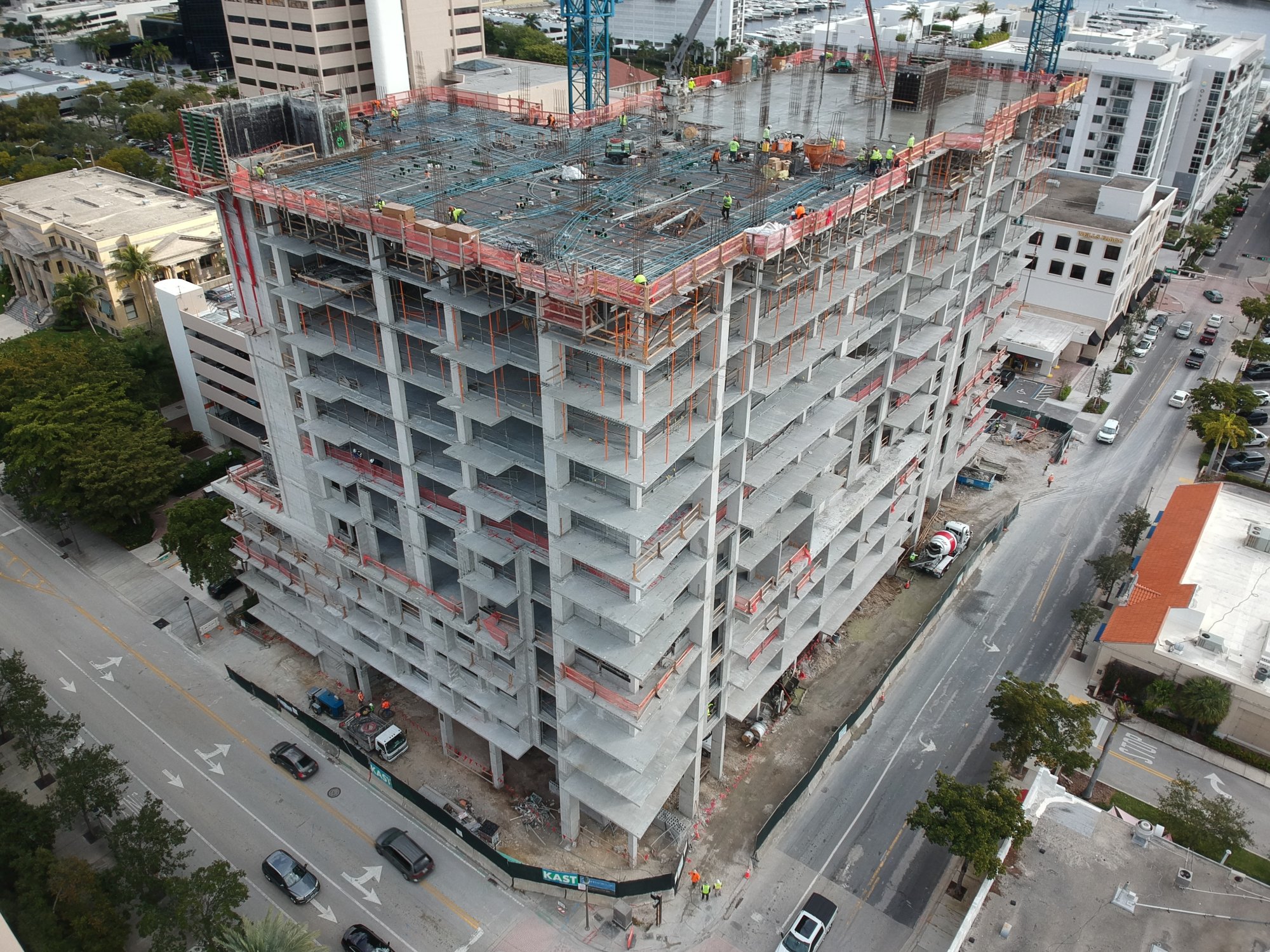 345 Banyan 1